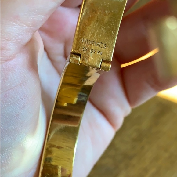 Hermès PM Clic H Bracelet - Picture 3 of 5